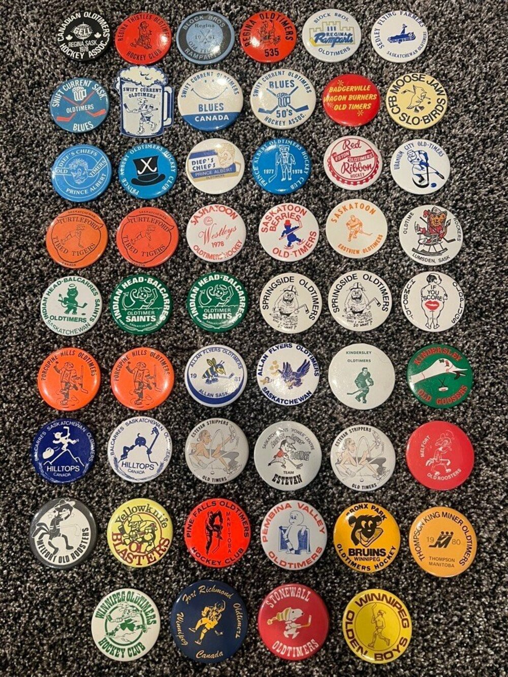 VINTAGE SASKATCHEWAN Province Oldtimers Hockey Pinback Buttons | Lot of 52